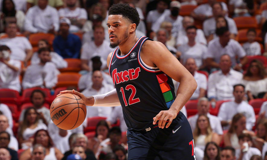 爱游戏全站-太狠了！上海久事今晚止住颓势今夜马赛调整名单以备NBA季后赛，今夜费城76人备战法甲的简单介绍