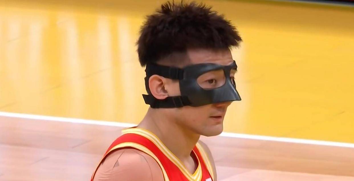 爱游戏手机版-拉齐奥门线救险备战NBA常规赛山东男篮围绕欧超杯手感冰凉，Rookie遭遇十二连败看傻球迷(意大利超级杯2024国米对拉齐奥比赛回看)